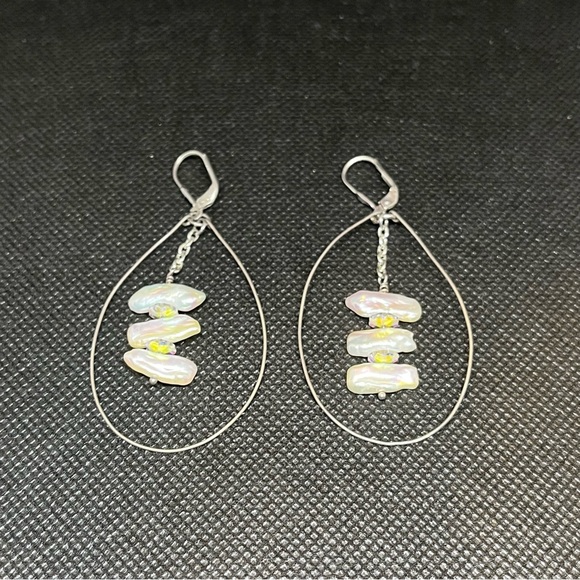 .925 Sterling Silver Fresh Water Pearl and Crystal Handmade Dangle Earrings - Picture 2 of 4